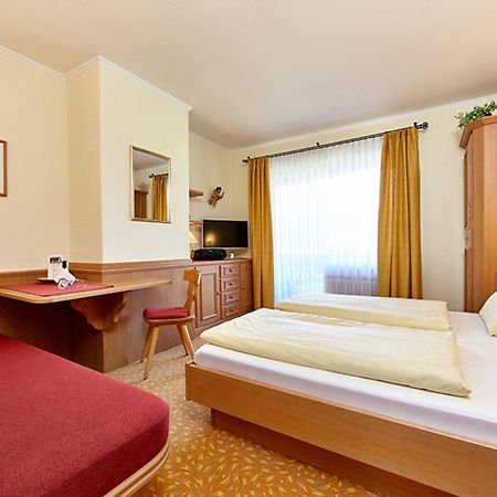 Gaestehaus Marianne ไกรน์เนา ภายนอก รูปภาพ