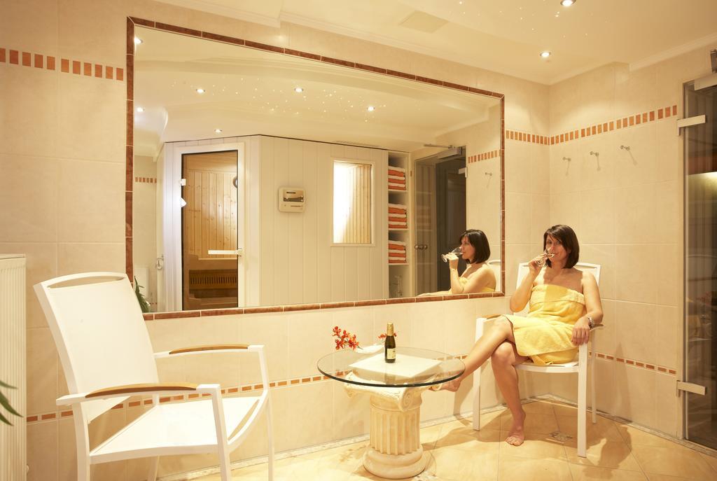 Gaestehaus Marianne ไกรน์เนา ภายนอก รูปภาพ