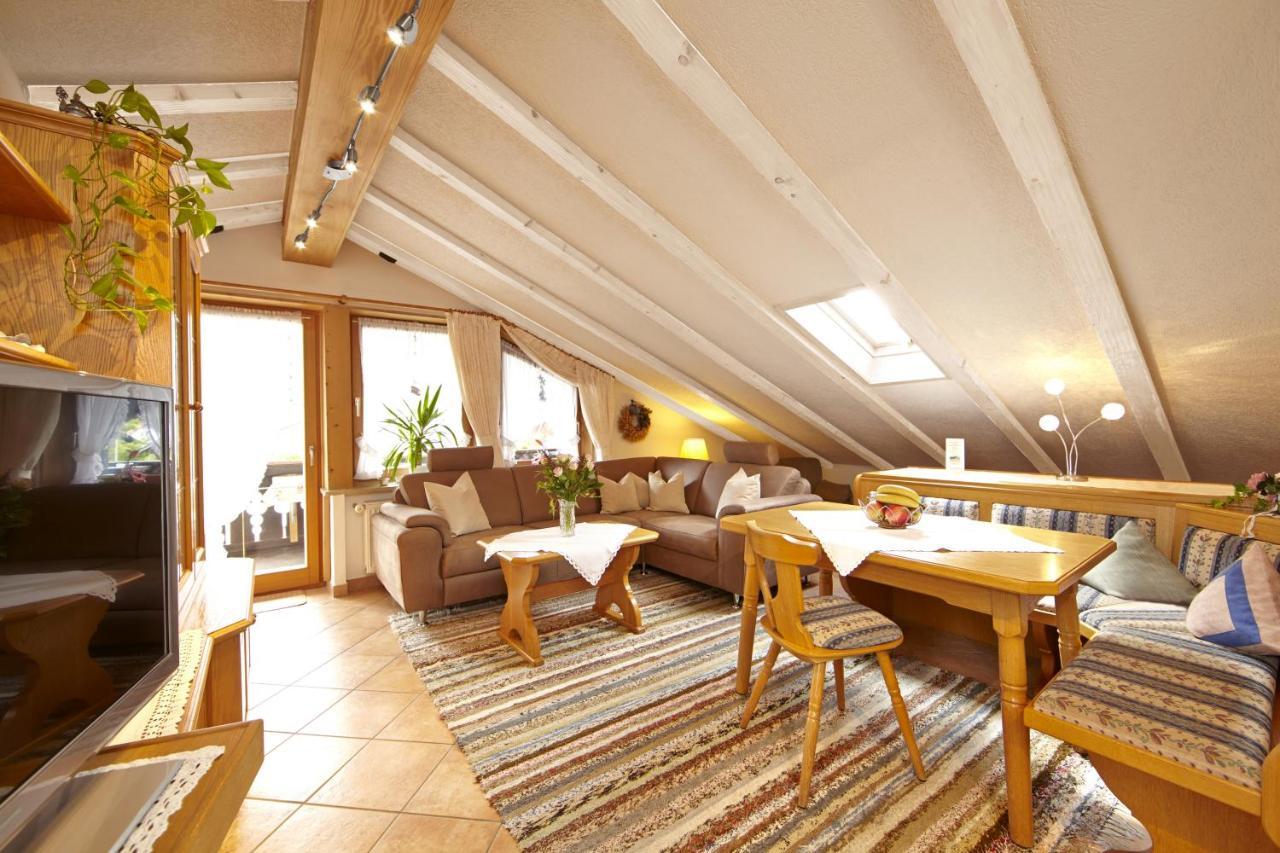 Gaestehaus Marianne ไกรน์เนา ภายนอก รูปภาพ